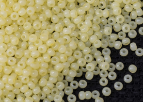 Бисер Чехия круглый 10/0 50г 02281 желтый